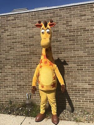 Tips and Tricks for Nailing the Perfect Geoffrey the Giraffe Costume